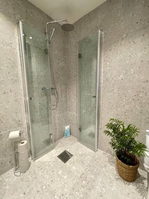 Modern And Cozy Studio Apartment In Central Oslo Dış mekan fotoğraf